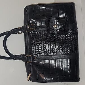 Like dream black leather handbag